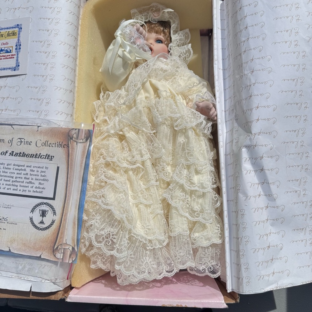 Walden Museum of fine collectibles Limited edition porcelain doll